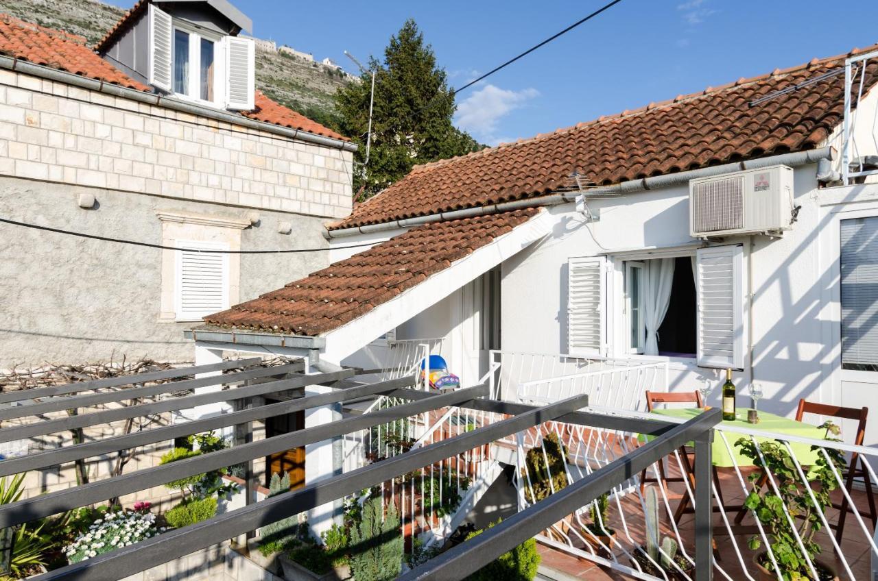 White Wave Guest House Dubrovnik Eksteriør billede
